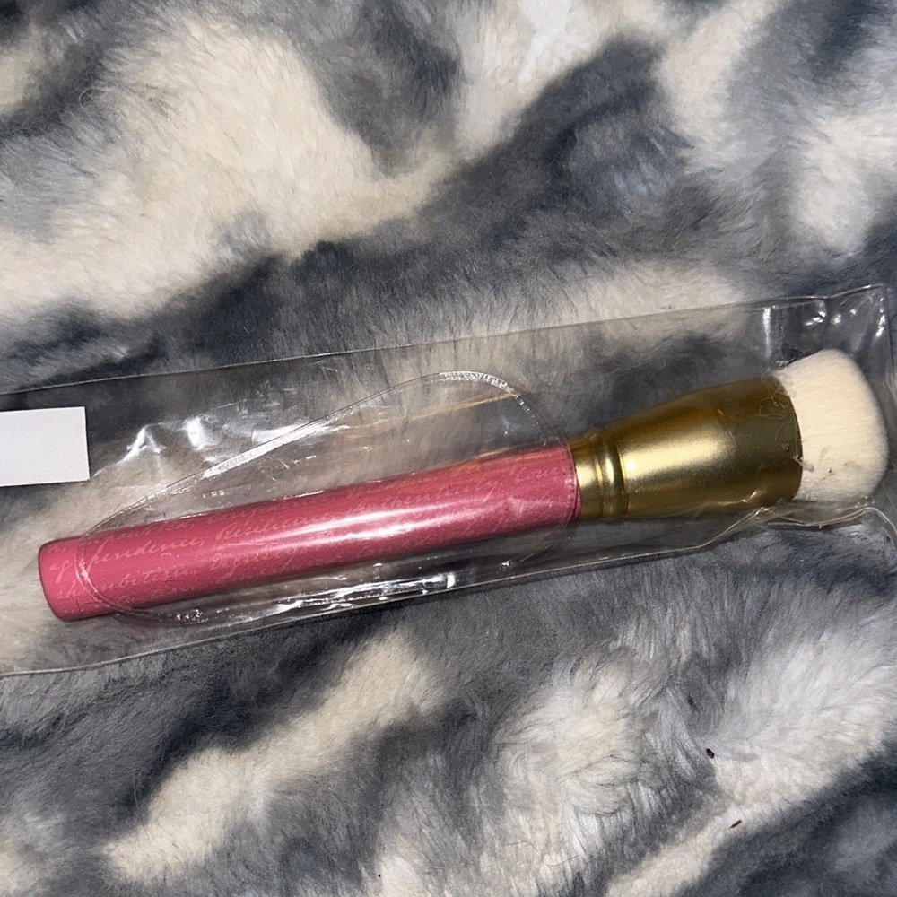 Laura Geller Full Coverage Foundation Blending Brush - Pink NEW